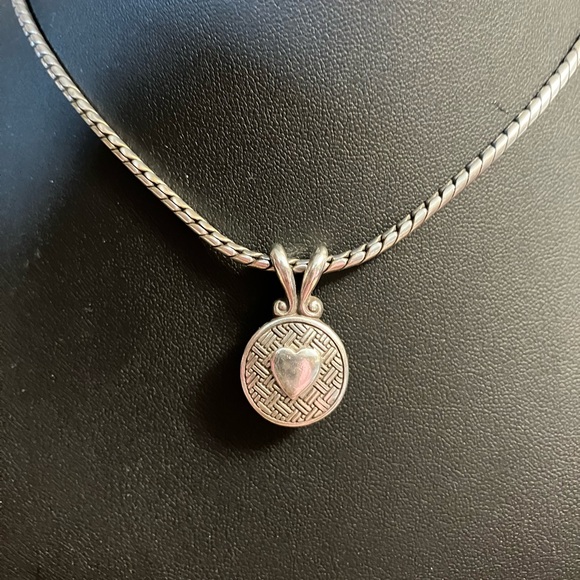 🌸Brighton Heiress Necklace - Picture 2 of 3